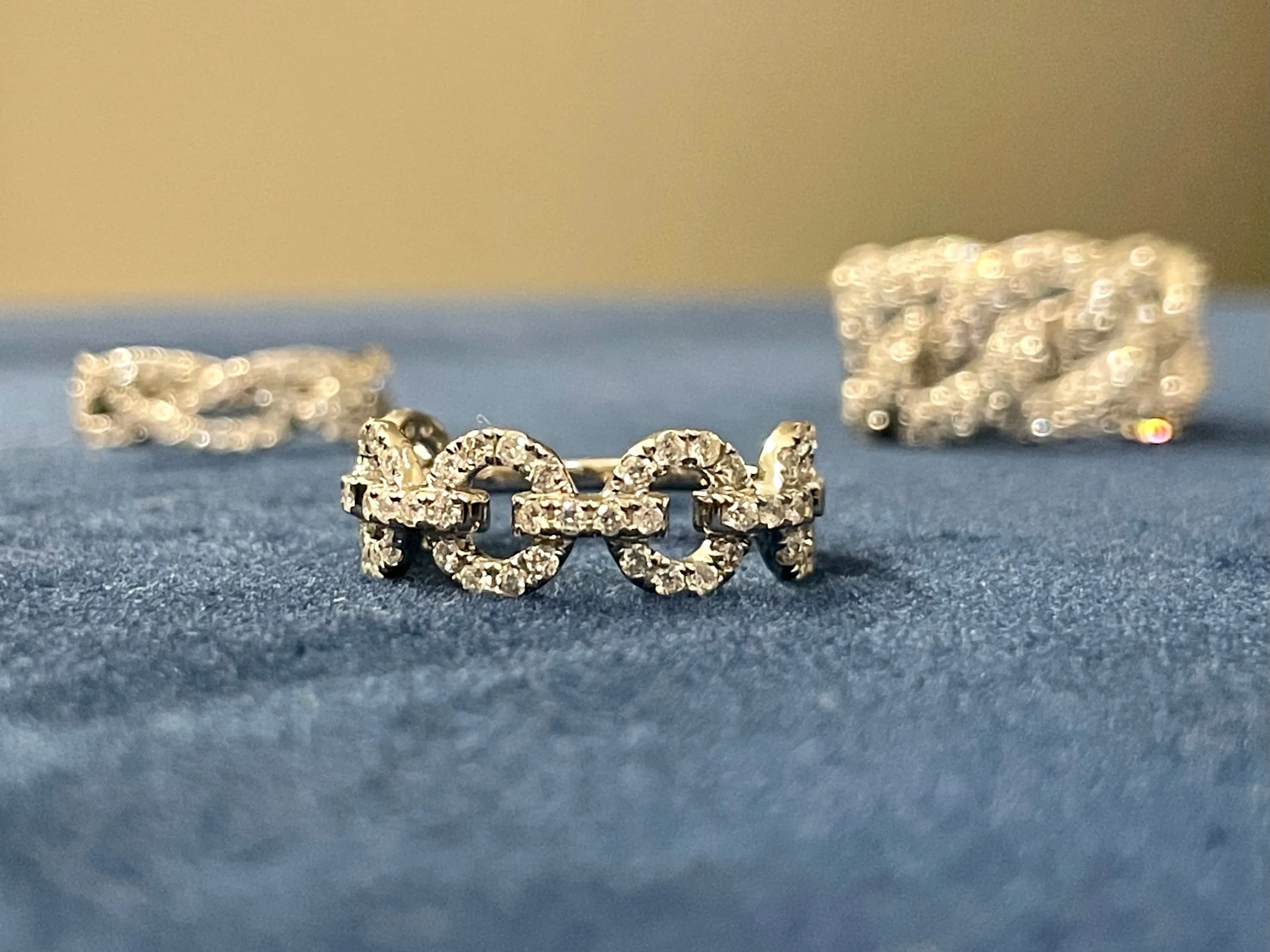0.55ctw Diamond Rolo Link Ring in 14 Karat Gold