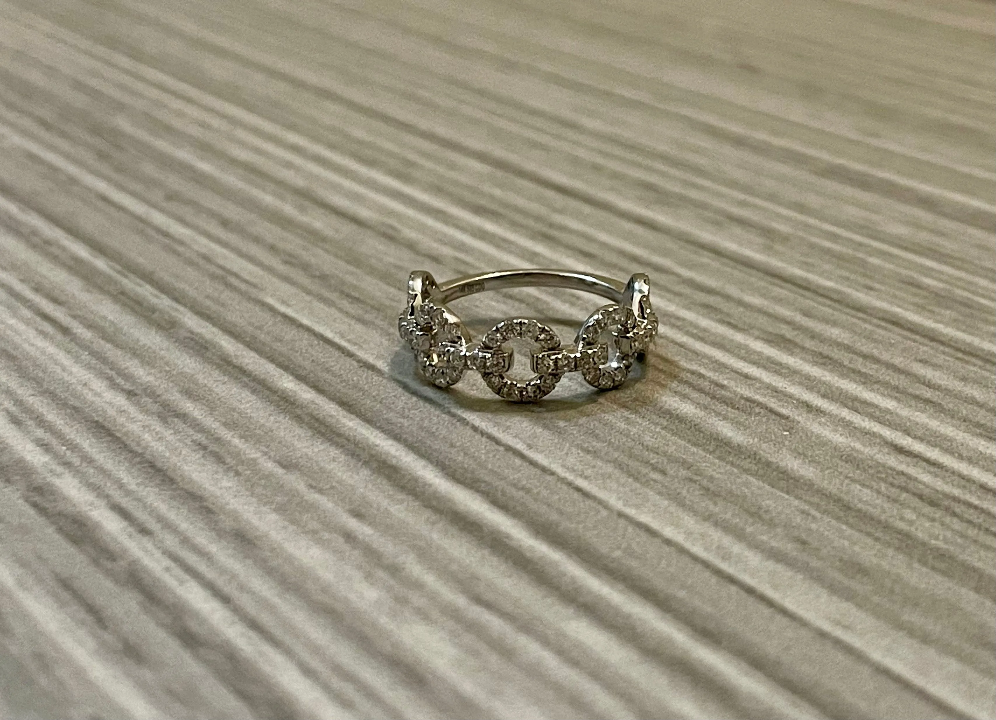 0.55ctw Diamond Rolo Link Ring in 14 Karat Gold