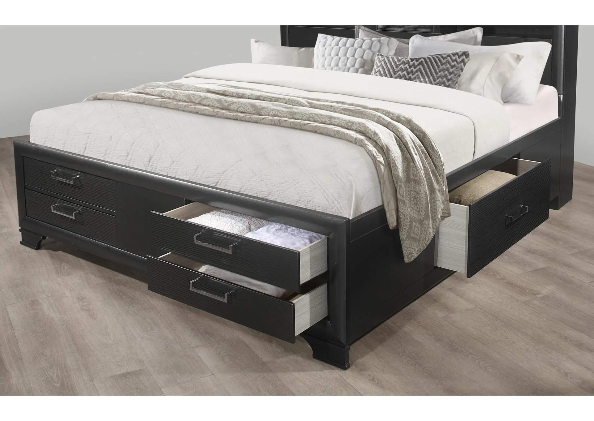 Grey Jordyn Queen Bed