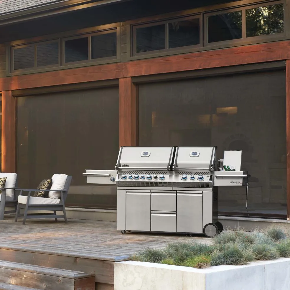 Napoleon Prestige PRO™ 825 Gas Grill PRO825RSBINSS-3