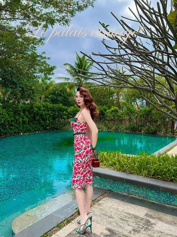Retro elegant red floral spaghetti strap dress- Eden