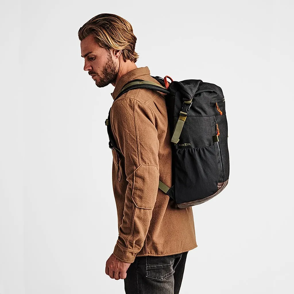 Roark "Passenger 2.0" 27L Bag - Black