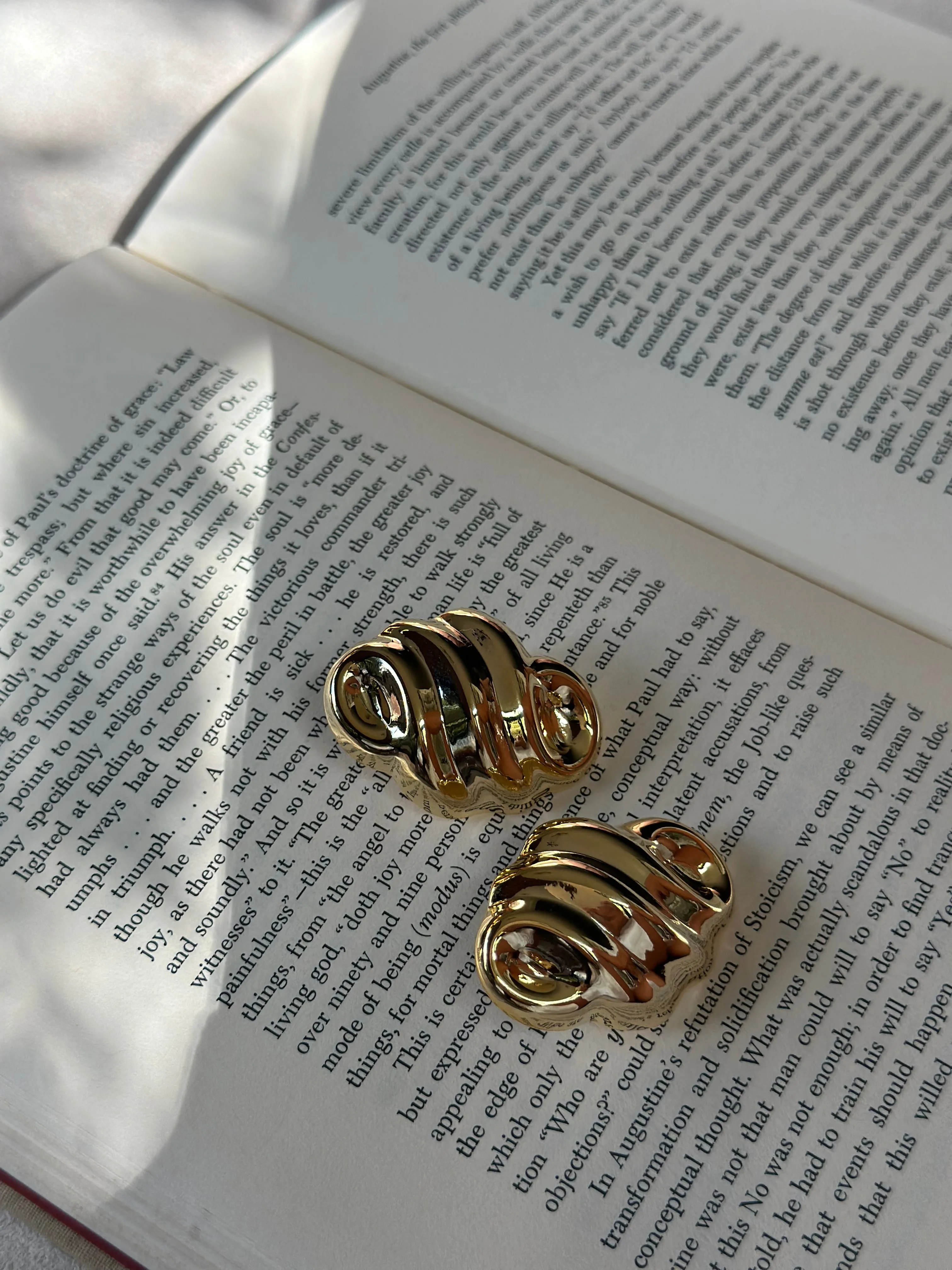 Tiana Earrings