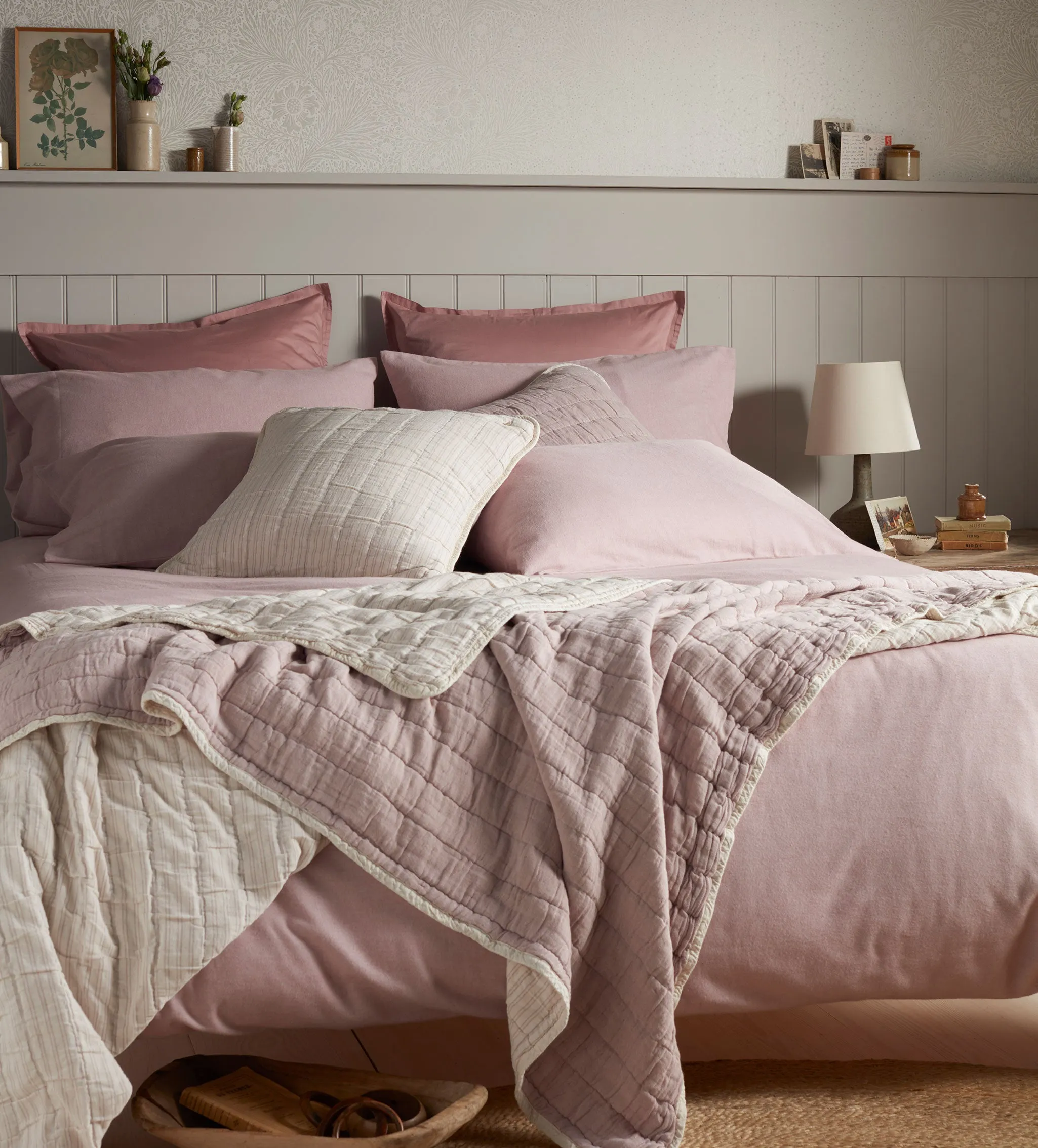 Vintage Rose Vivienne 100% Cotton Quilted Throw