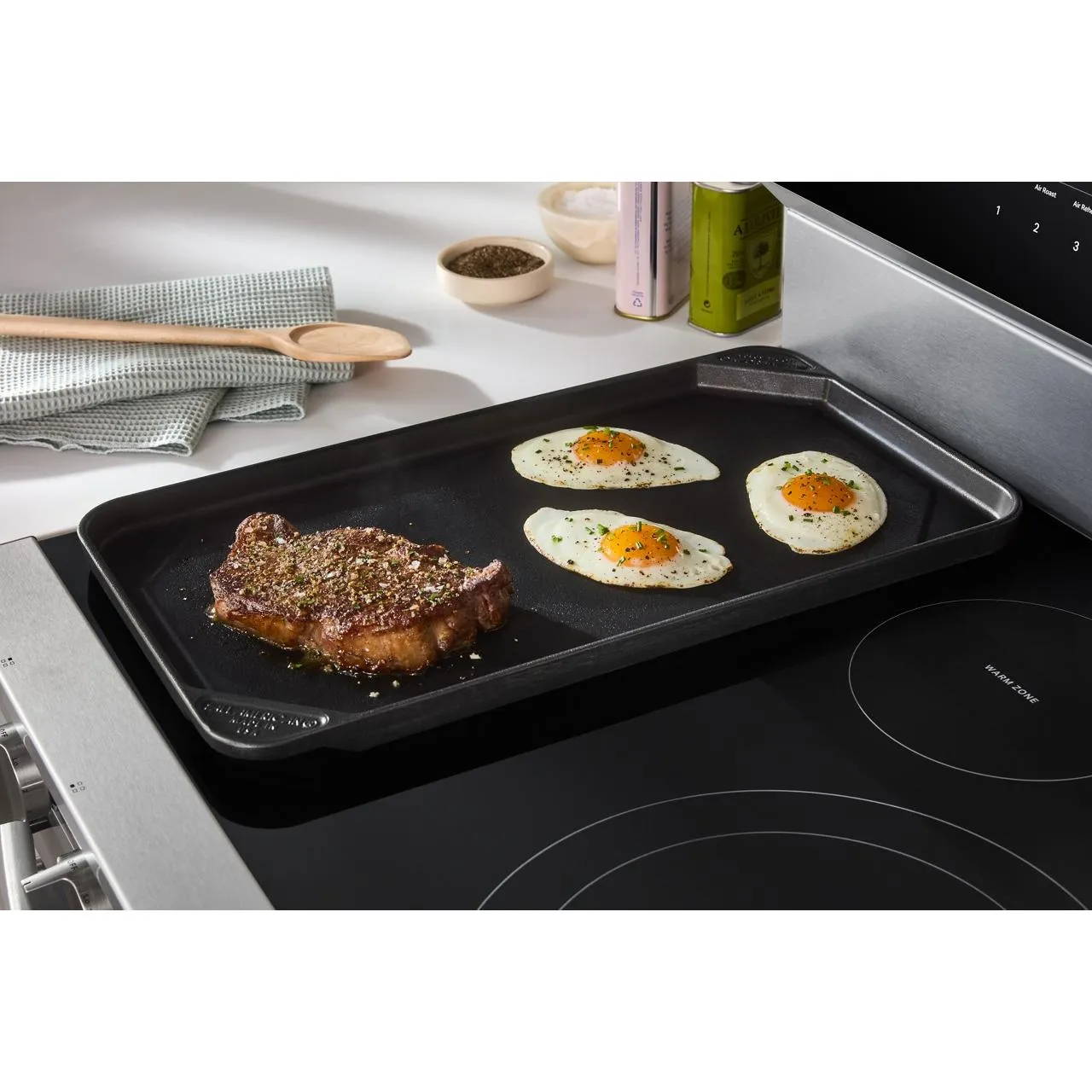 Whirlpool 30-inch Freestanding Gas Range with Air Fry Technology WFGS7530RZ